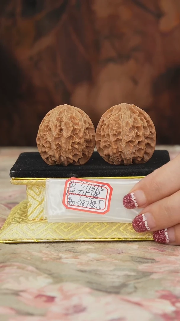 文玩核桃把件苹果园