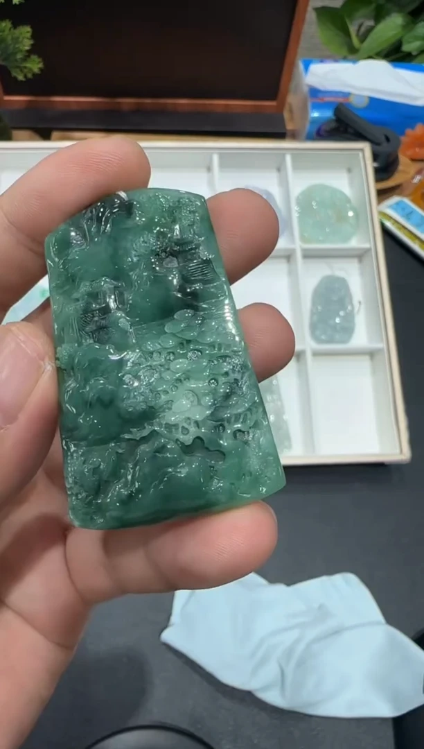 未镶嵌挂件翡翠A货翡翠多样性孤品