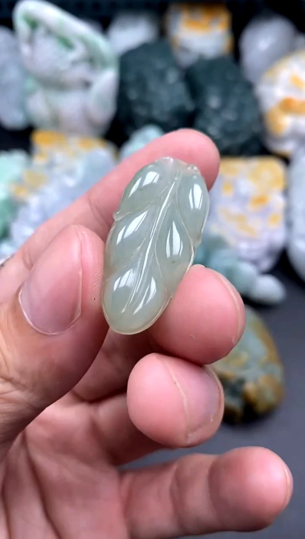 吊坠(不含链)未镶嵌翡翠1