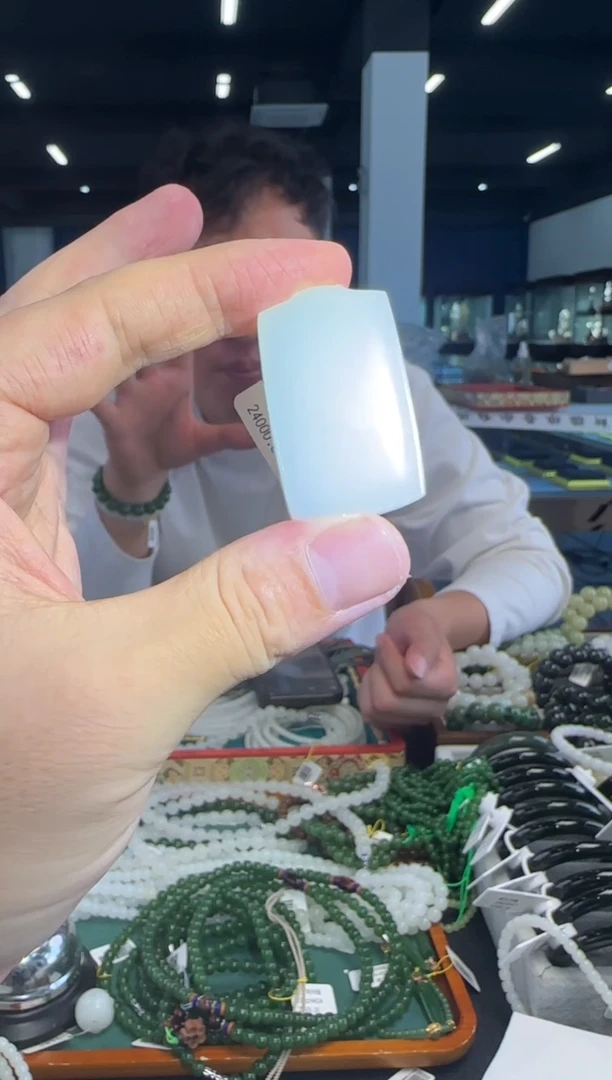 和田玉未镶嵌颈饰和田玉