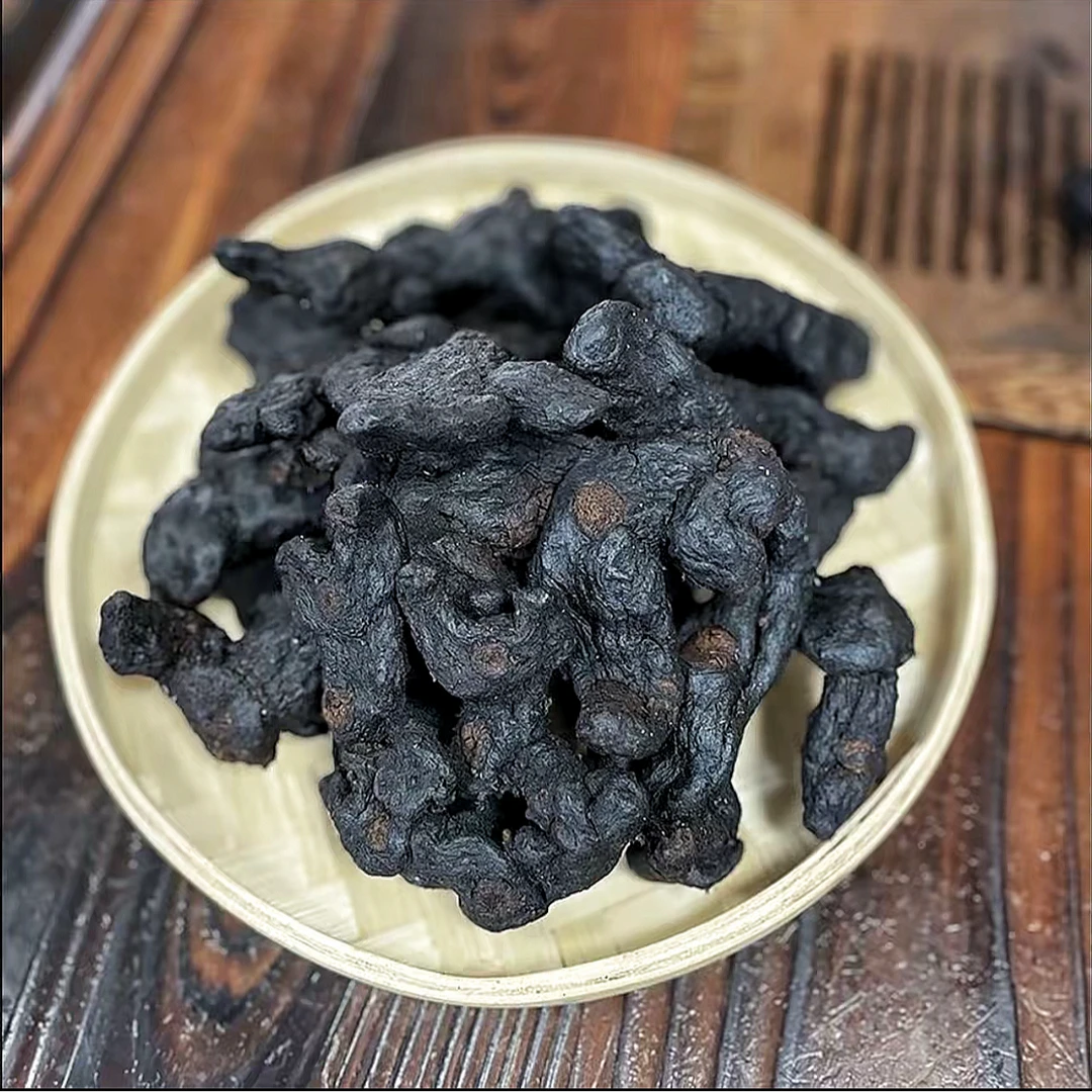 九蒸九晒黄精煲汤泡水