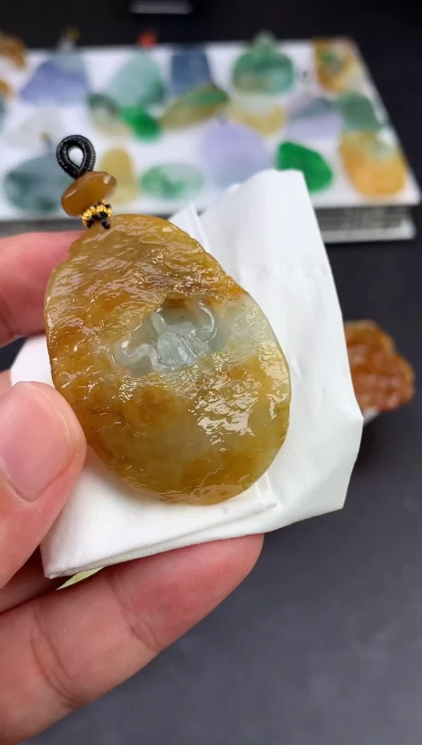 未镶嵌定制翡翠上**水翡翠