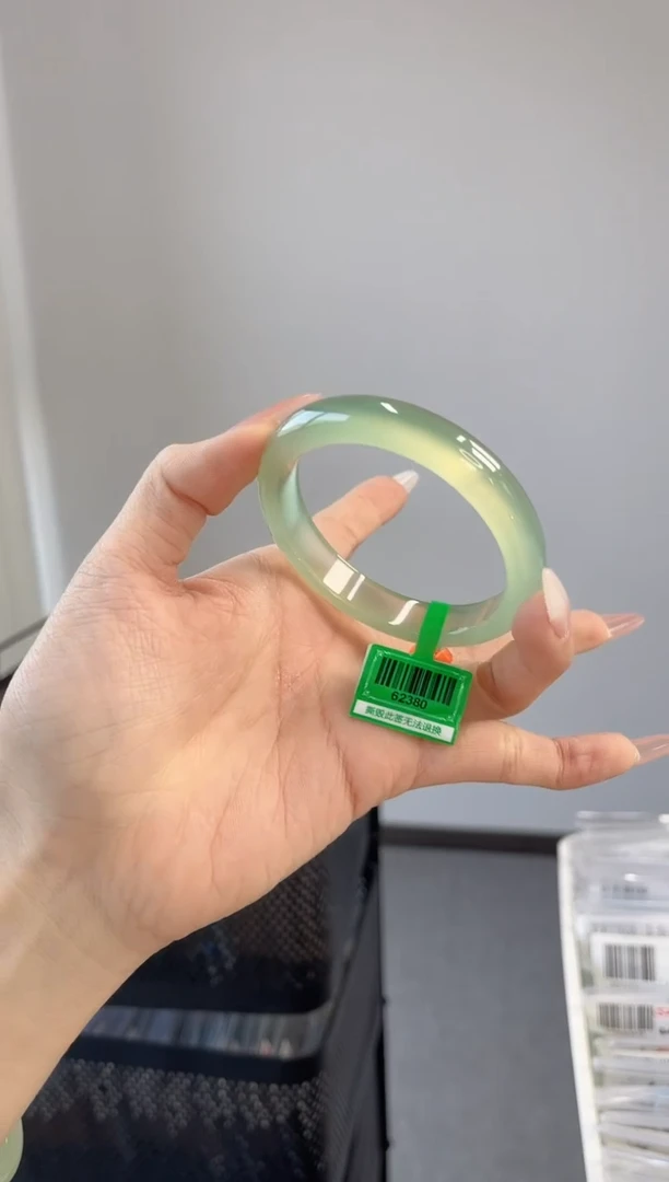 【闪购商品】玛瑙/玉髓手镯未镶嵌55-56圈