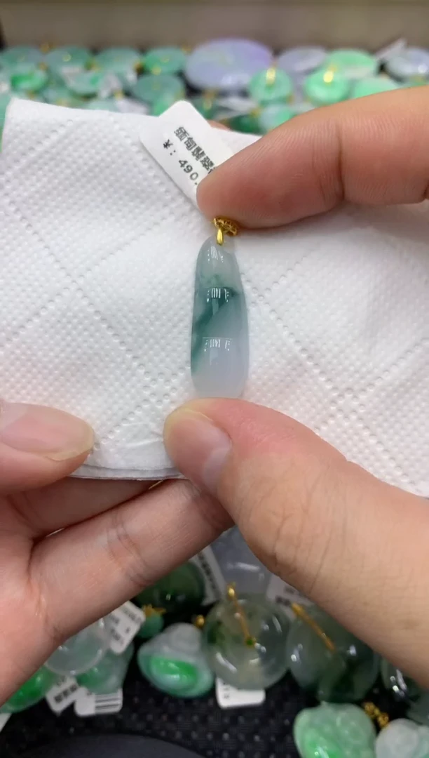 颈饰未镶嵌翡翠天然缅甸翡翠A货