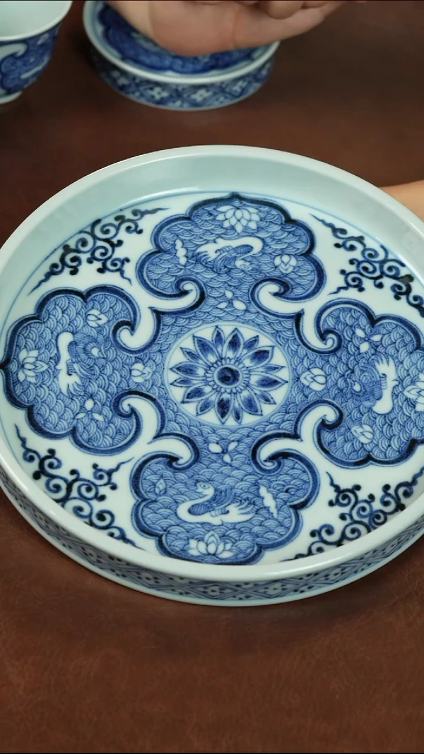 元青花海水鸳鸯壶承