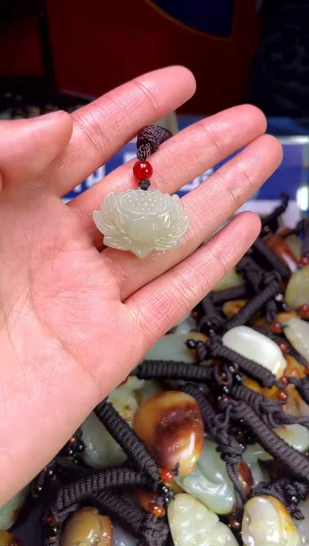 【闪购商品】和田玉颈饰未镶嵌1