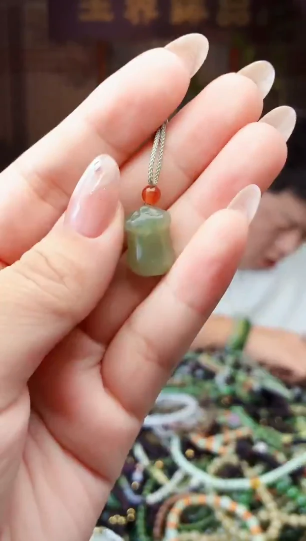 颈饰未镶嵌和田玉多样性发货拍一发一