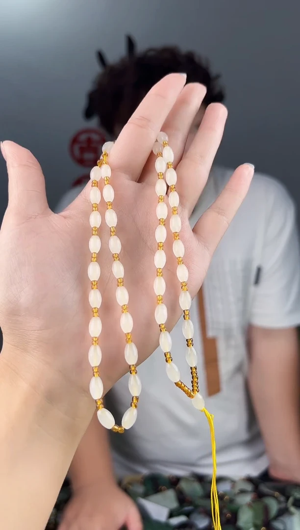 石英质玉（金丝玉）未镶嵌颈饰拍一发一，多样性发货