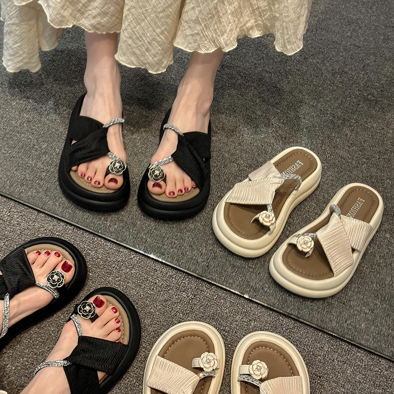 洋气仙女风水钻平底夹趾凉拖女2025夏季时尚厚度凉拖鞋P101