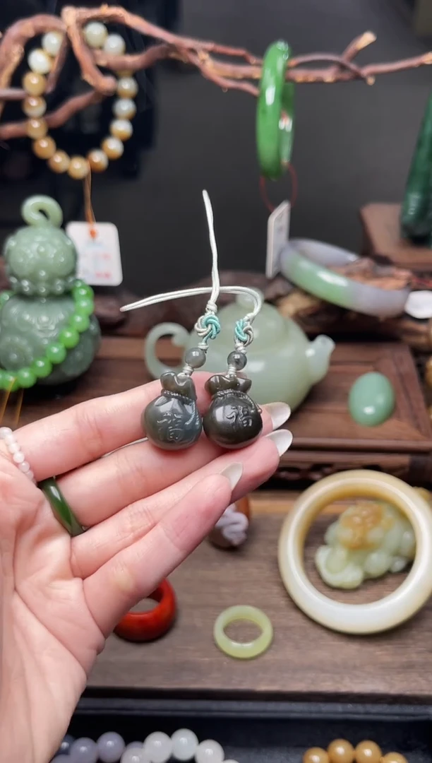 和田玉未镶嵌吊坠(不含链)青花福袋 有瑕疵多样性发一1