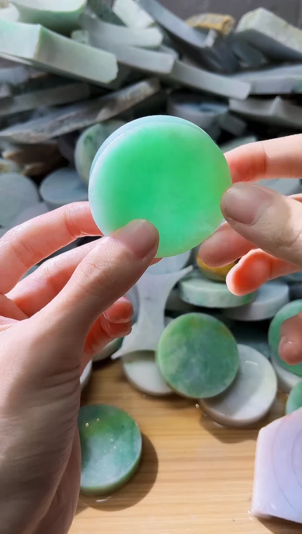 裸石翡翠翡翠a货正品玉石南陈300