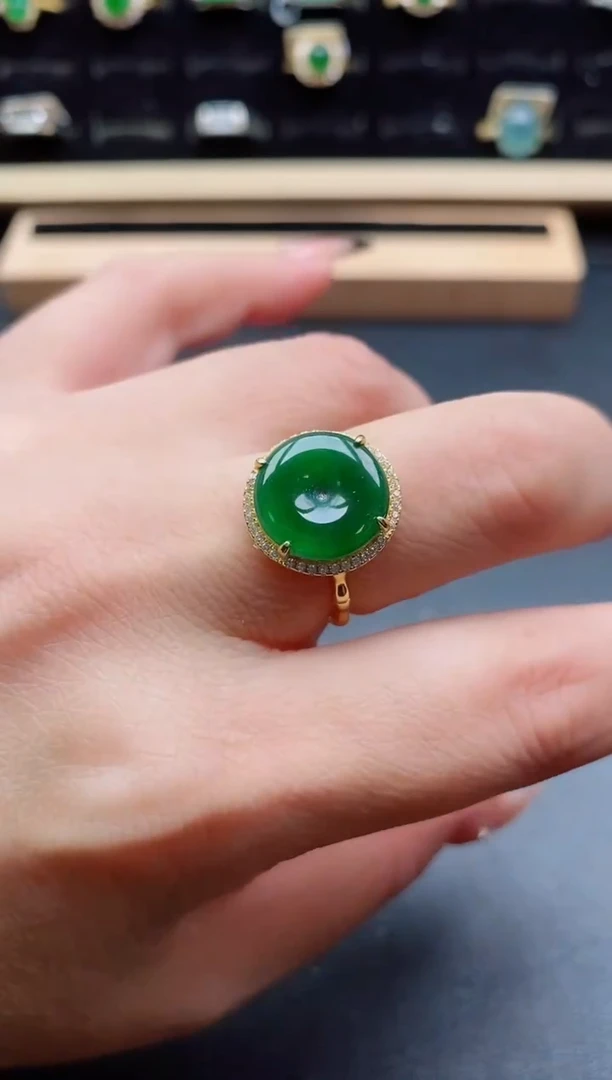 银S925镶嵌戒指翡翠1