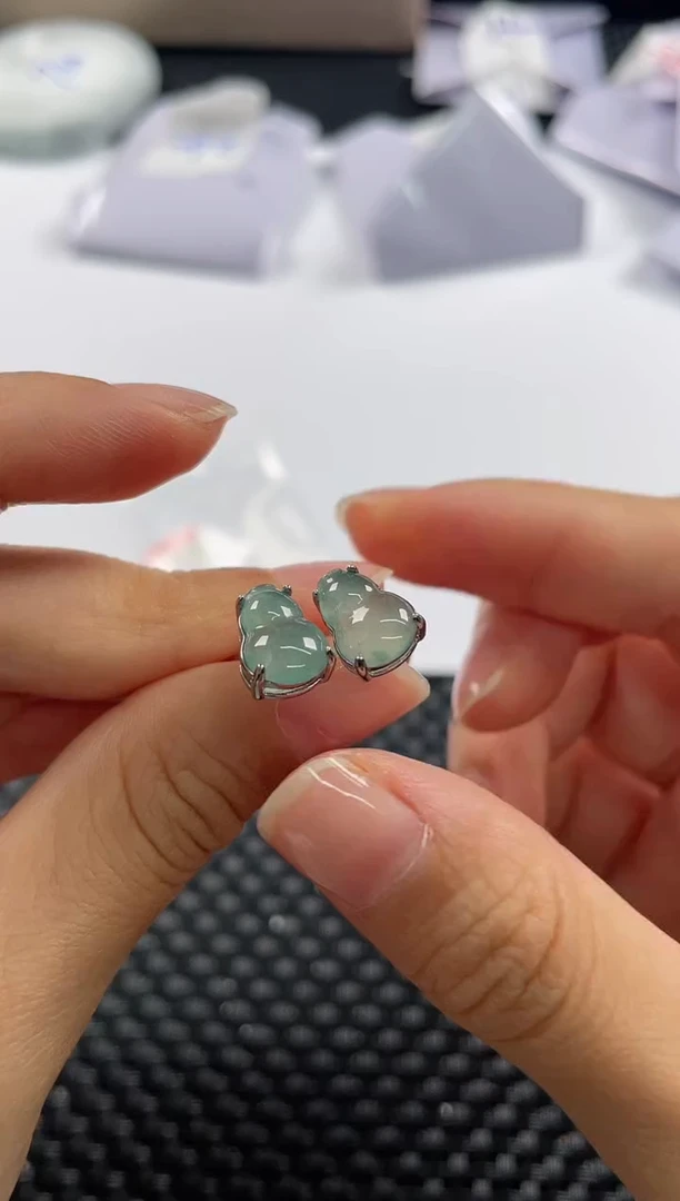 未镶嵌翡翠耳钉10（多样性发一件）