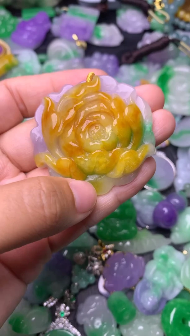 颈饰未镶嵌翡翠缅甸翡翠吊坠