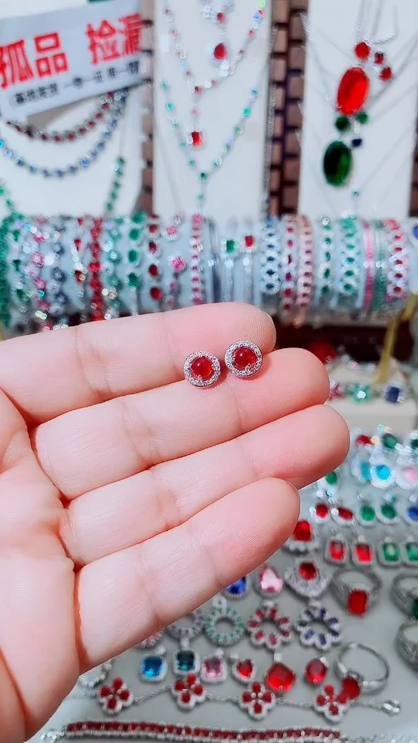 未镶嵌耳饰红宝石红宝石小圆耳钉