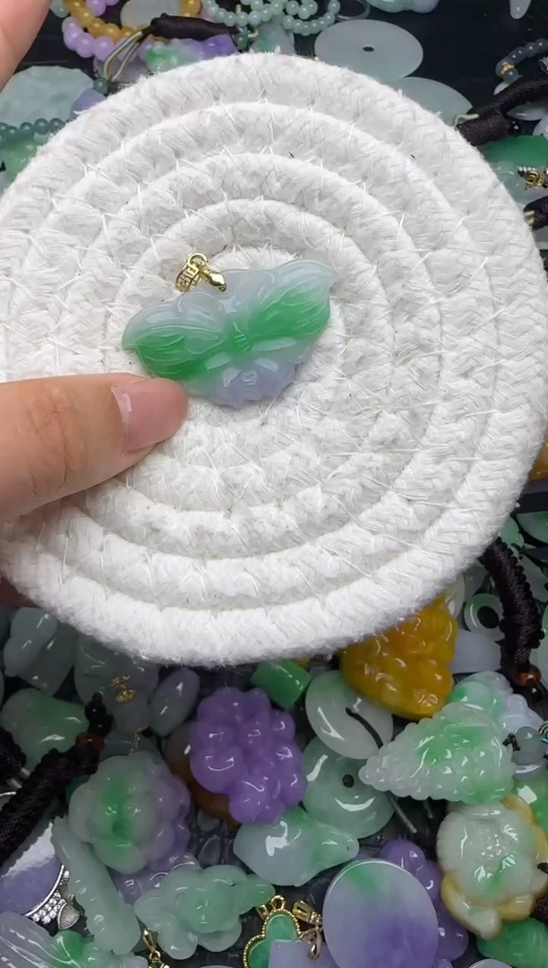 颈饰未镶嵌翡翠缅甸翡翠吊坠