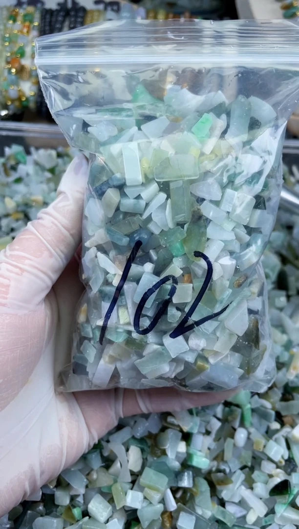 【闪购商品】翡翠颈饰未镶嵌天然翡翠迷你号500克102