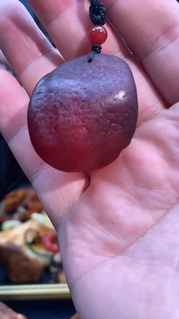 琥珀颈饰未镶嵌吊坠