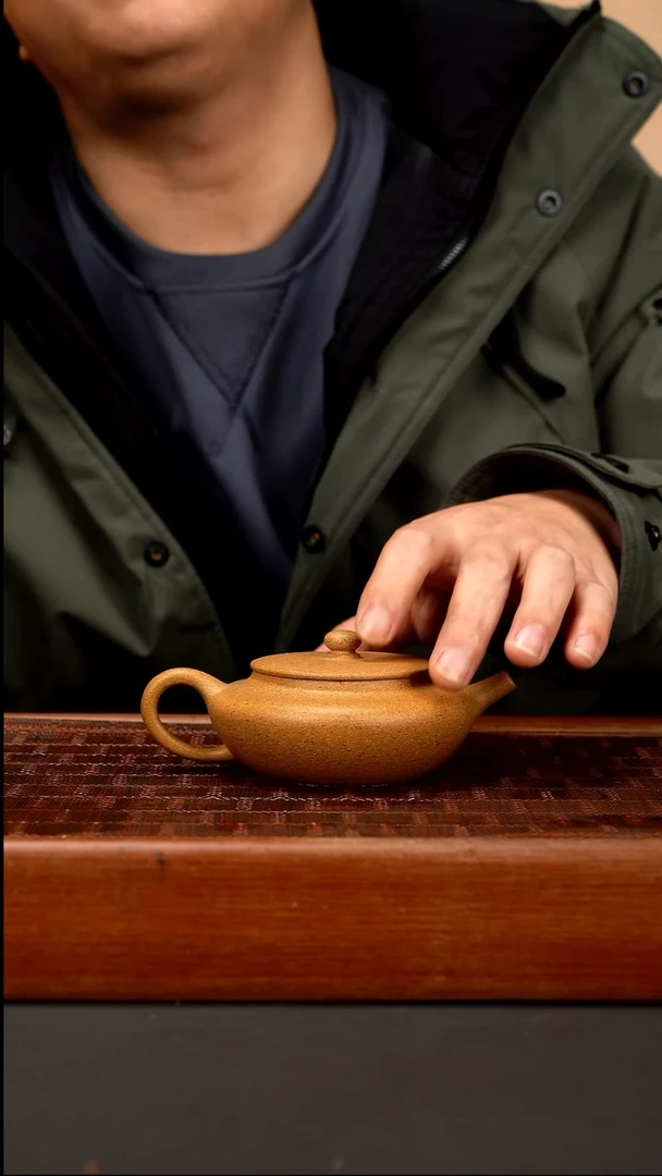 【闪购商品】紫砂茶壶lw 黄金段 扁尘