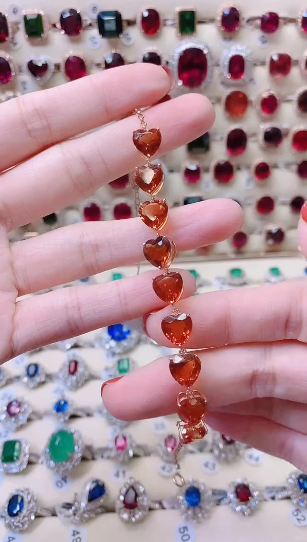 18K金镶嵌手链黄晶1