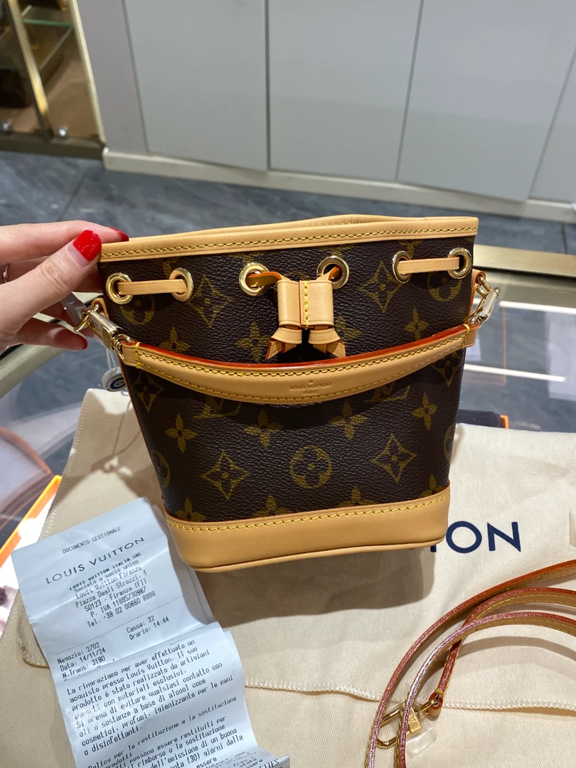 全新未使用 LouisVuitton/路易威登 全套附件小水桶nanoBH08000