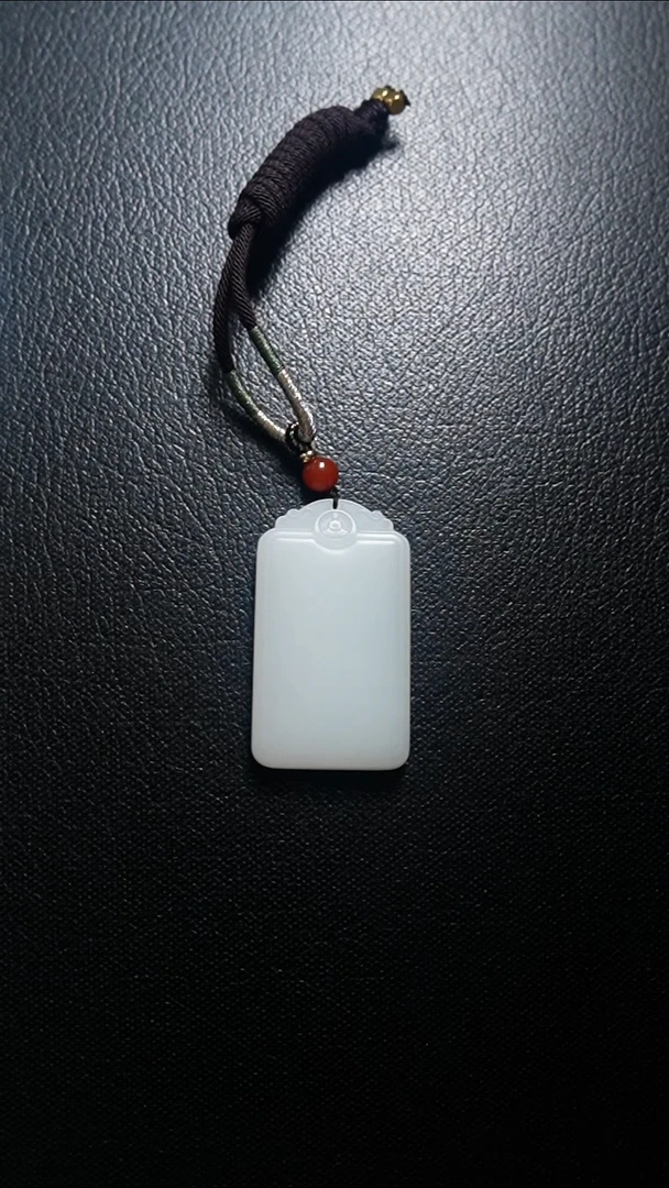 颈饰未镶嵌和田玉无事牌