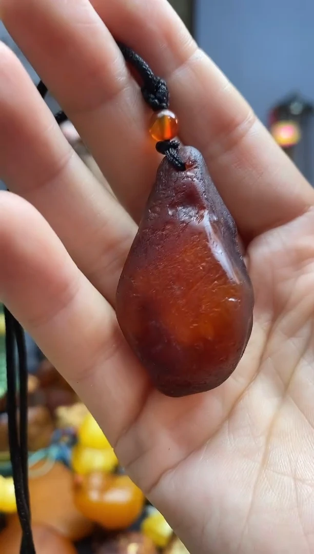 琥珀颈饰未镶嵌吊坠