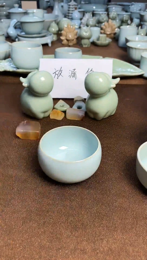新人体验品-全品天青釉纯手工卧足禅定杯