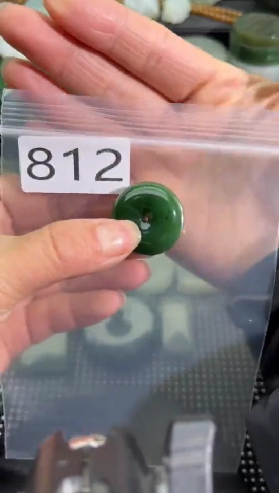 未镶嵌和田玉珠宝半成品扣子