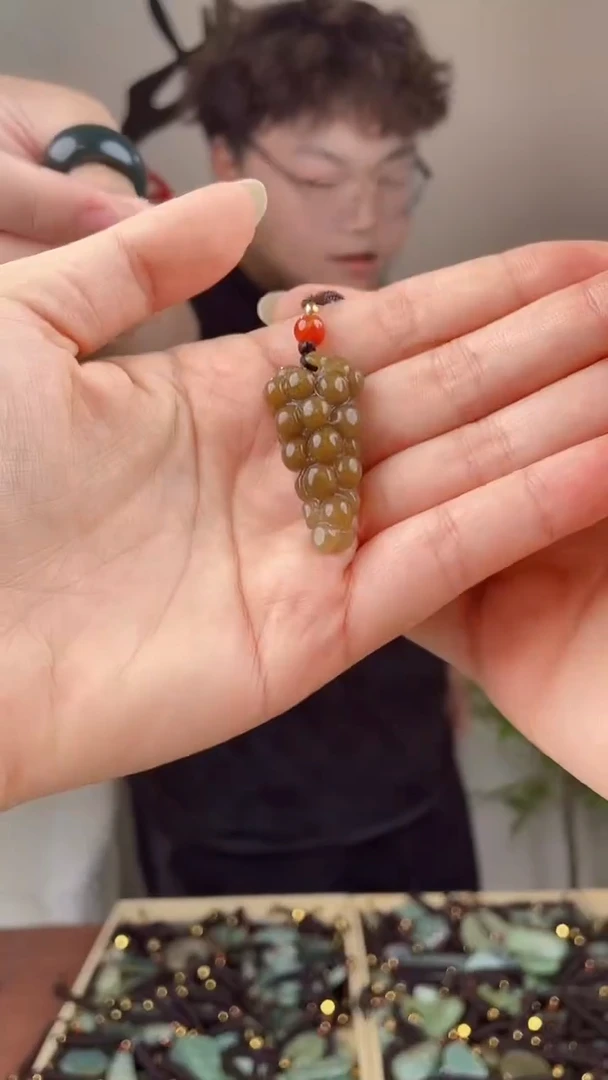 和田玉未镶嵌挂件拍一发一，多样性发货