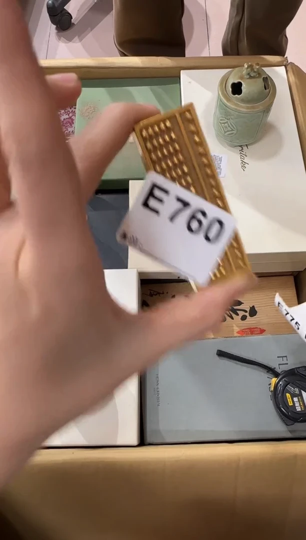 金***3760...中古產品謹慎參拍