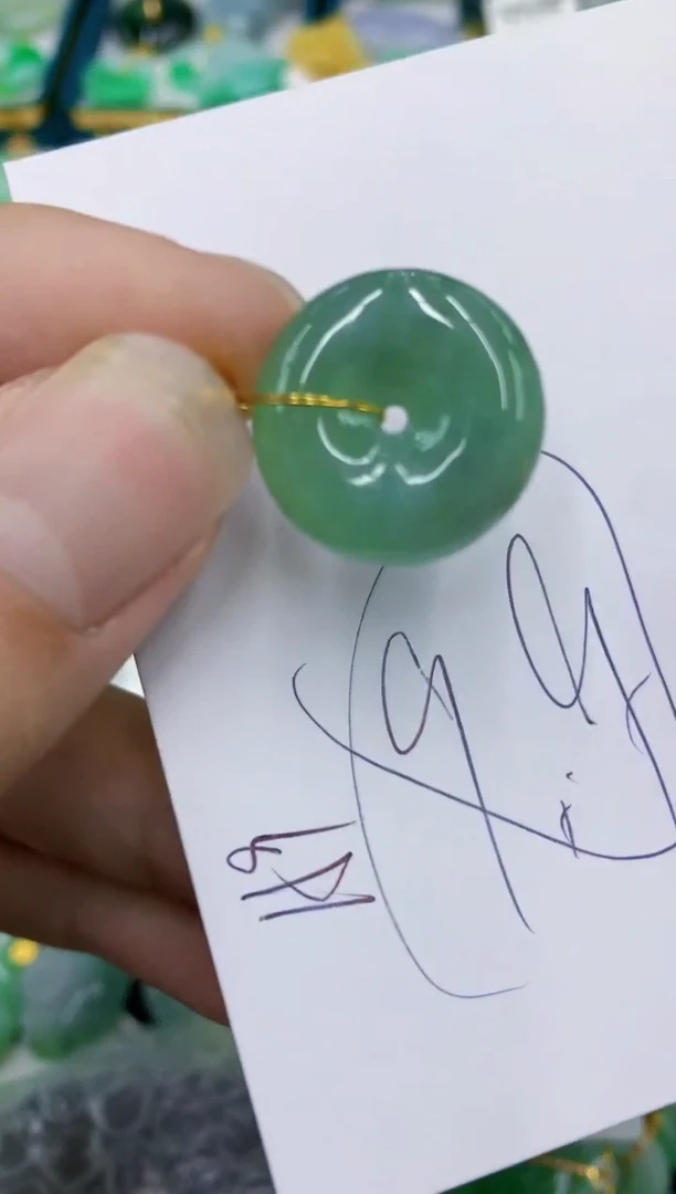 翡翠未镶嵌颈饰1111111111