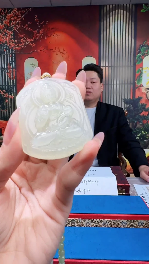 定制和田玉名家匠心馆和田玉多样性发一