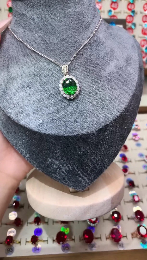 无吊坠925银典藏 轻奢 小祖母绿绿色系9*11戴妃银托吊坠赠链