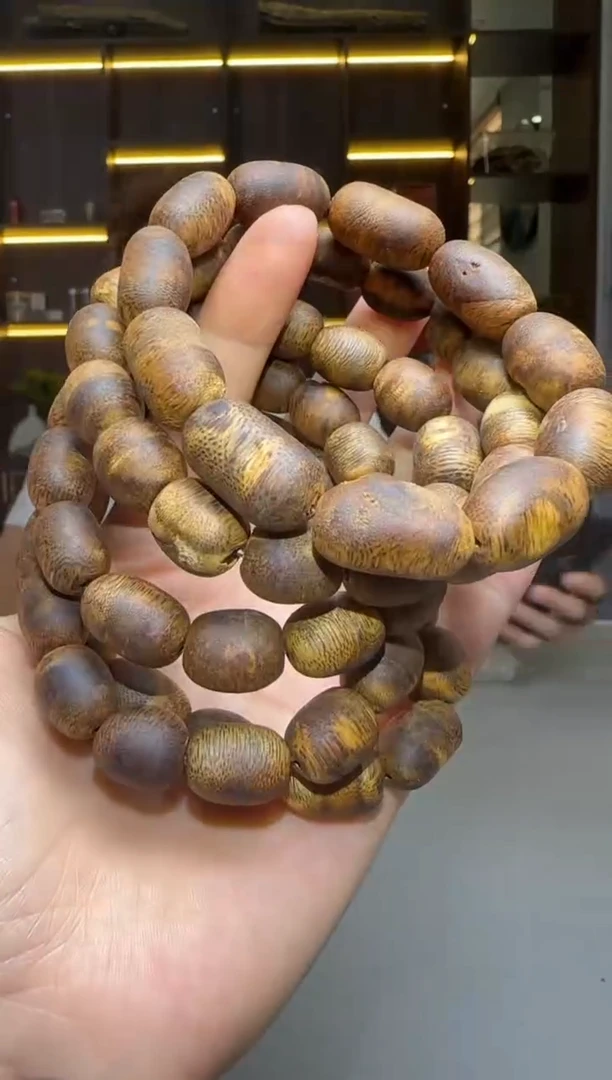 沉香碎屑沉香816号红骨凹身1.1留疤单圈配碎屑香粉多样性发一11