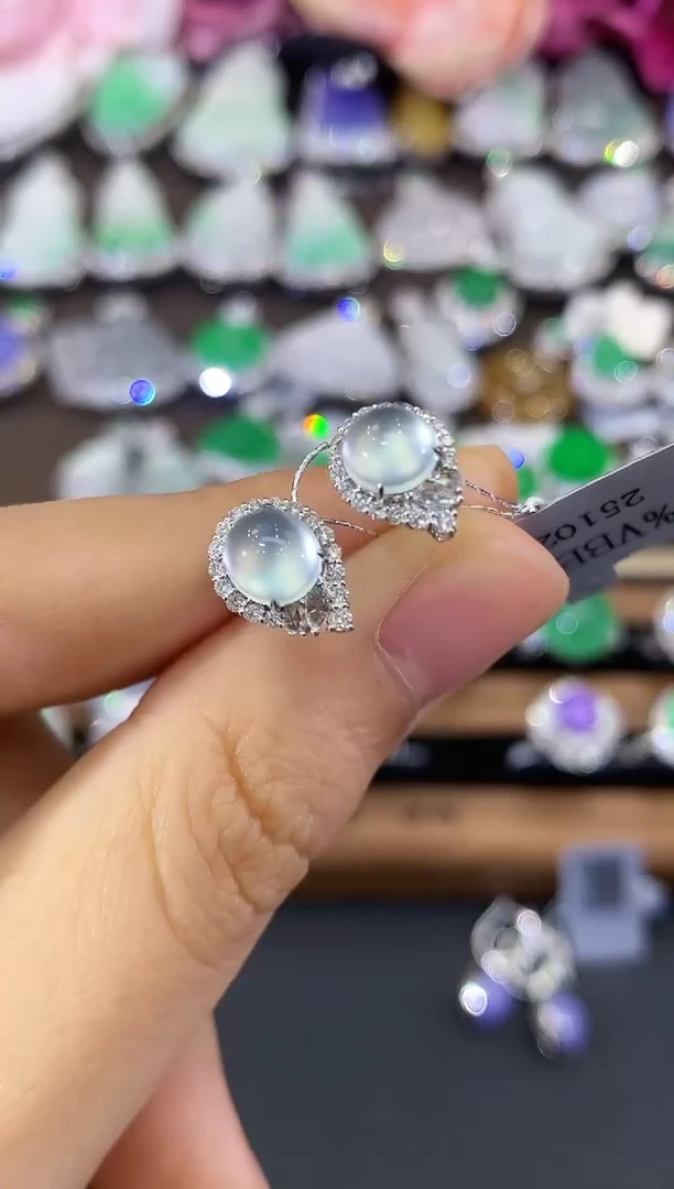 18K金镶嵌翡翠耳饰C88