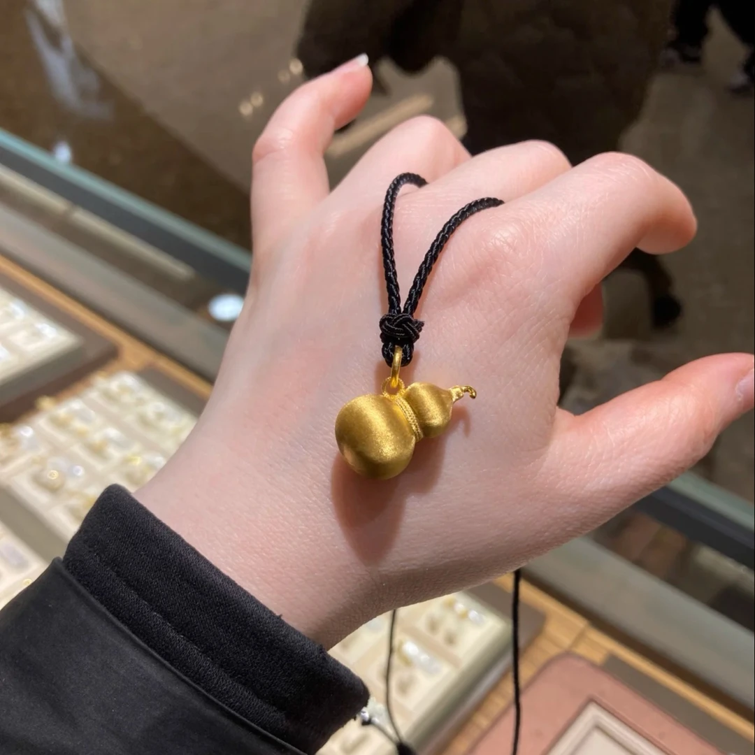 【菲菲】爱一IBELOVE 足金999 丝绒葫芦吊坠