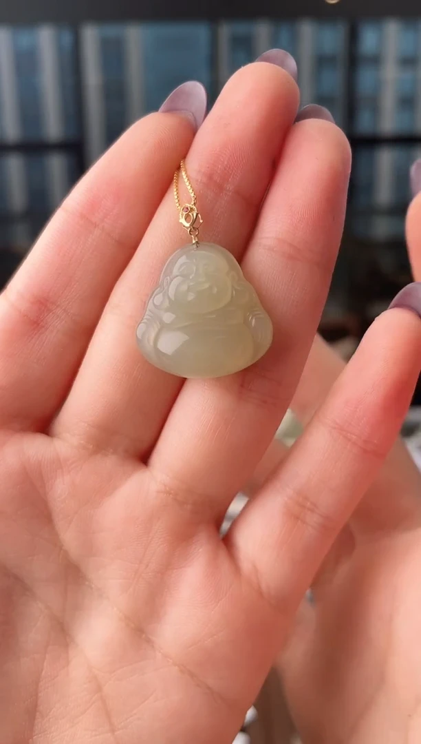 颈饰18K金镶嵌和田玉佛公 赠链