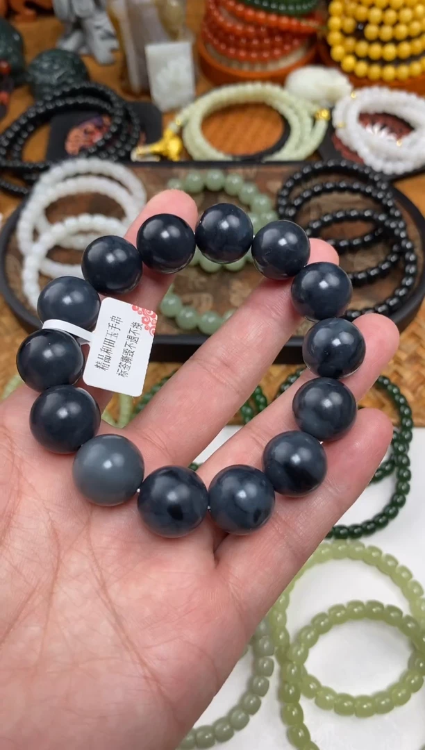 颈饰未镶嵌和田玉手串