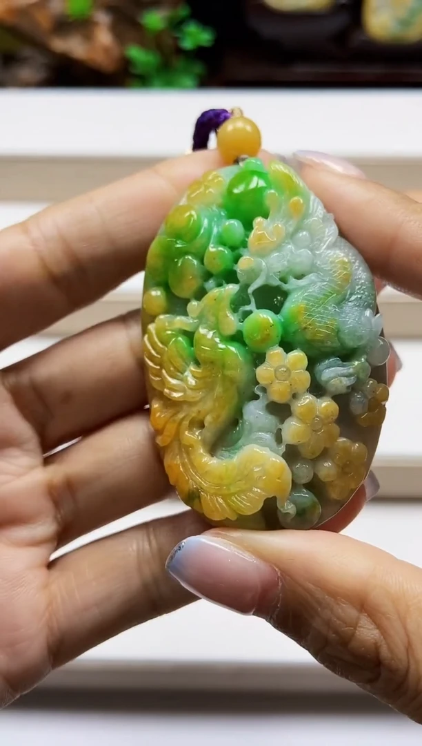 颈饰未镶嵌翡翠翡翠A货