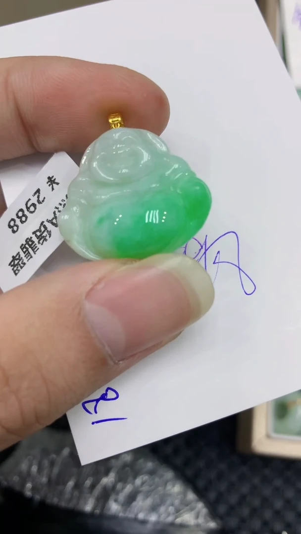 颈饰18K金镶嵌翡翠缅甸A货翡翠