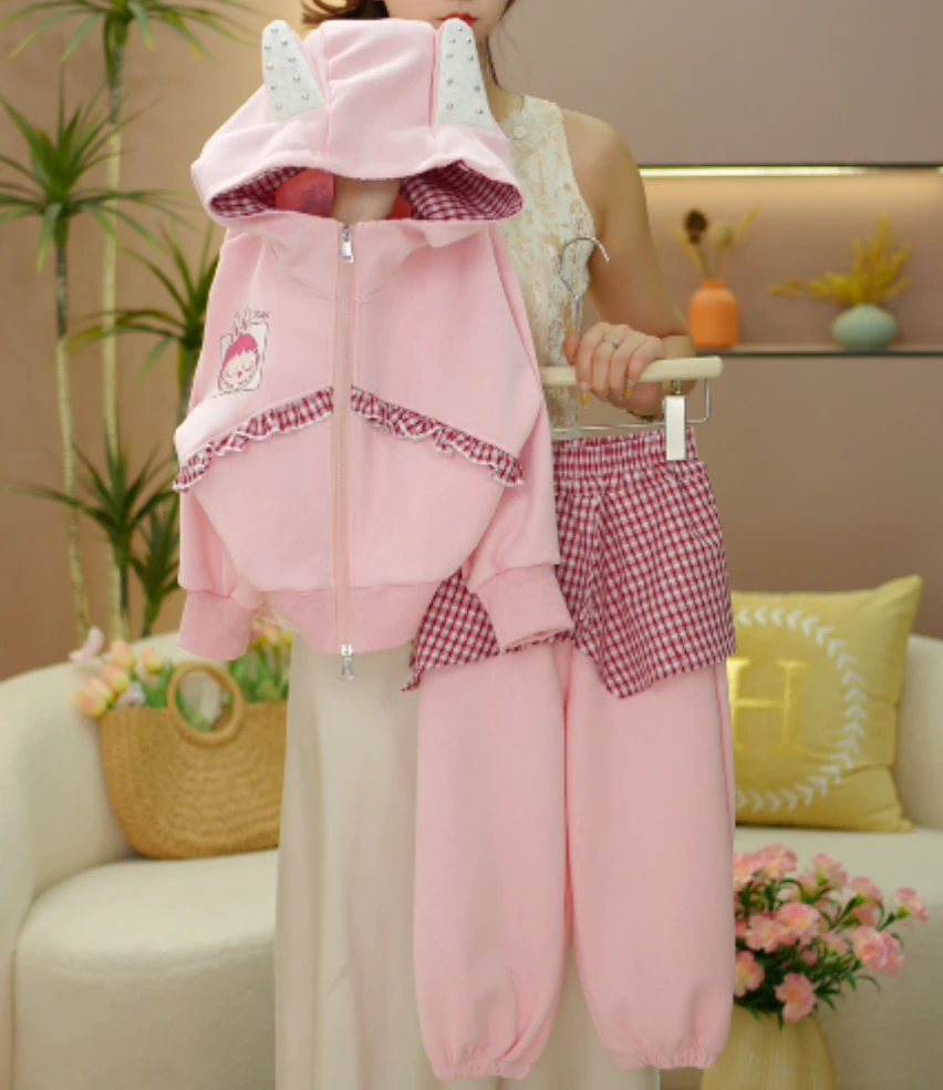 逗小铺【七尚】早秋款女童卡通洋气时尚连帽运动休闲春秋外套Q035