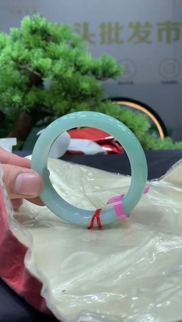 未镶嵌手镯翡翠翡翠手镯