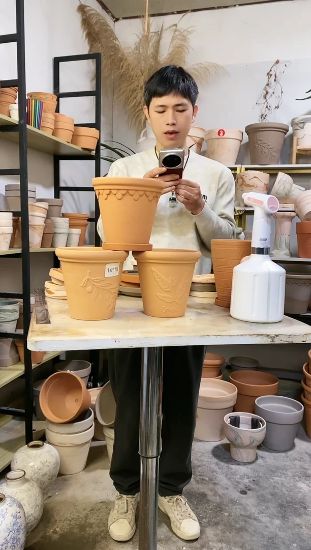 【闪购商品】陶16*15红陶浮雕 3盆3托