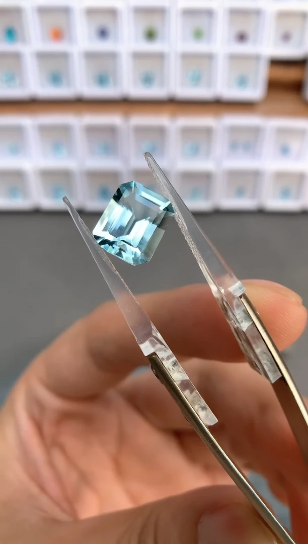 未镶嵌裸石定制海蓝宝石3.73ct