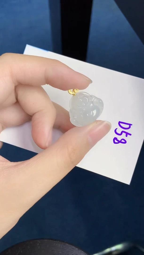 翡翠未镶嵌颈饰天然翡翠緬甸A貨