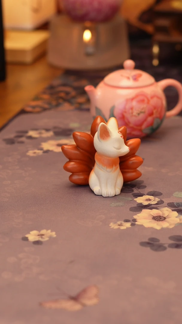 【闪购商品】坐着九尾狐茶宠······