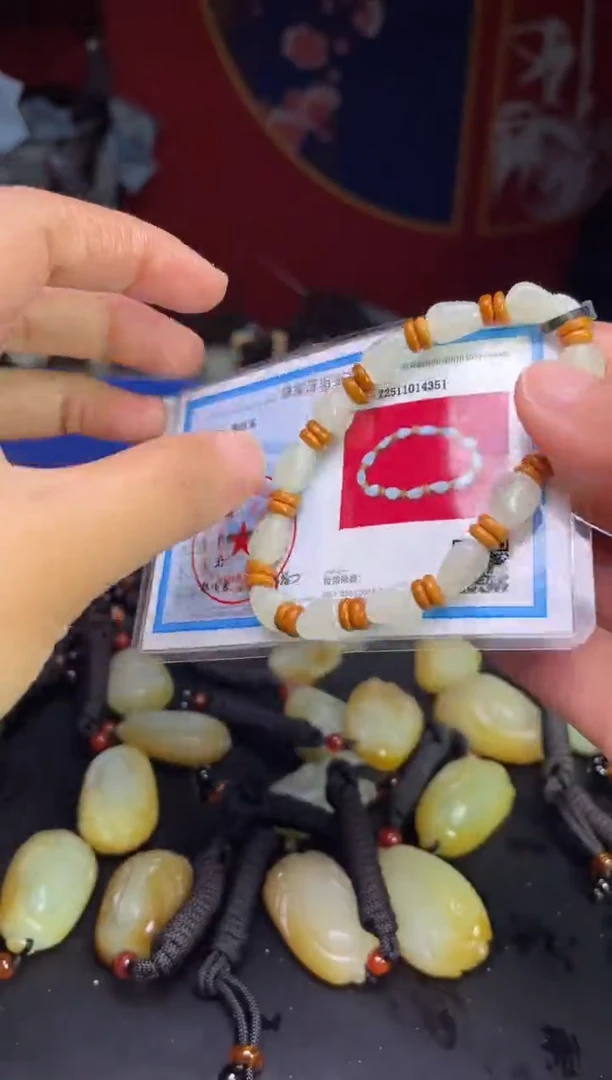 颈饰未镶嵌和田玉123