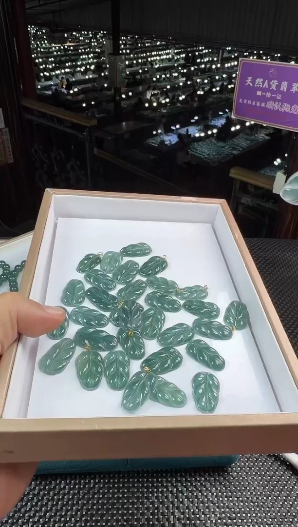 颈饰未镶嵌翡翠--60415--多样性发其一