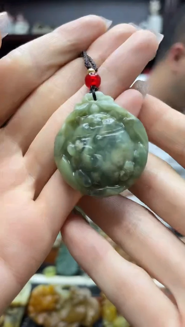 未镶嵌岫玉吊坠·